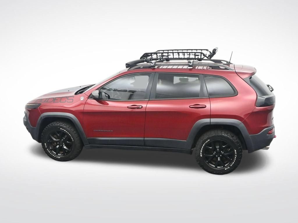 Used 2016 Jeep Cherokee Trailhawk w/ Comfort/Convenience Group AWD/4WD image 31