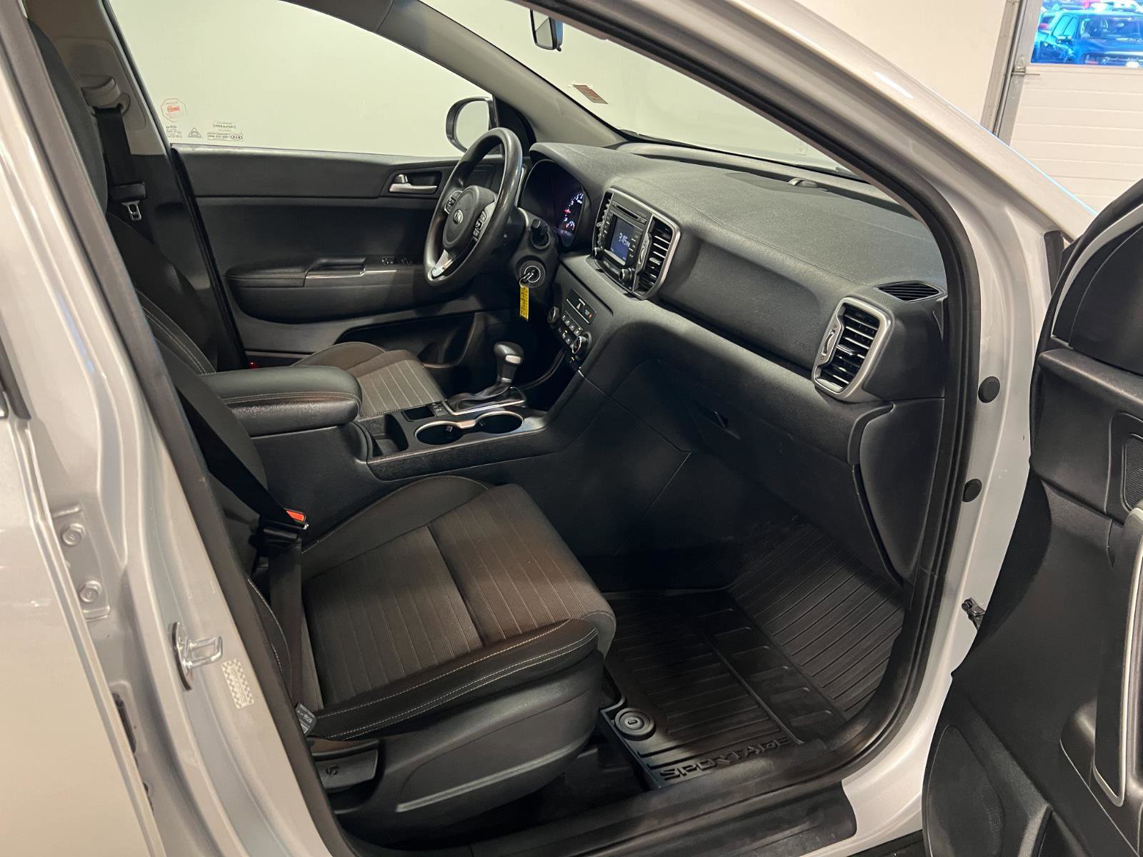 Used 2017 Kia Sportage LX w/ LX Popular Package image 36