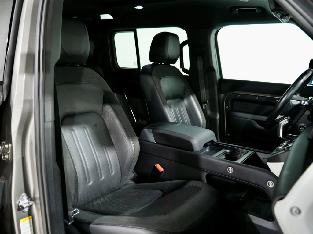 Used 2021 Land Rover Defender 110 SE image 24