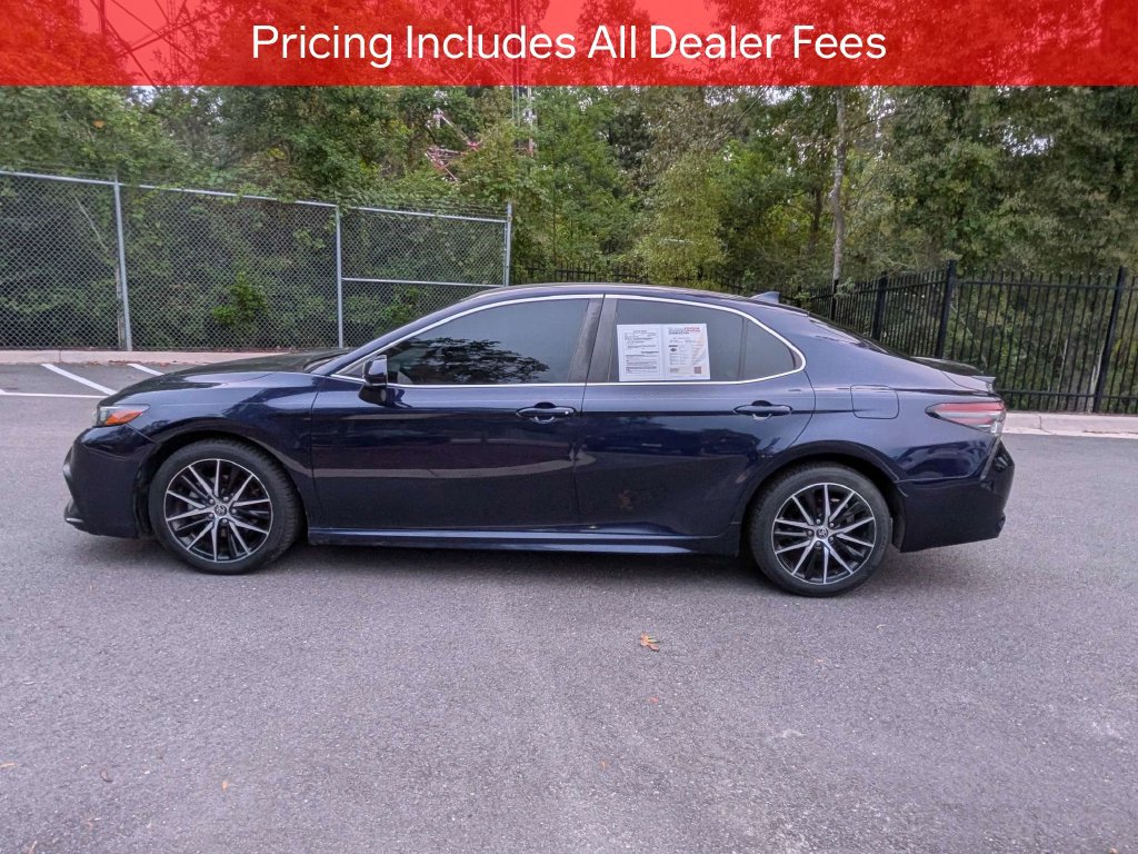 Used 2021 Toyota Camry SE FWD image 8
