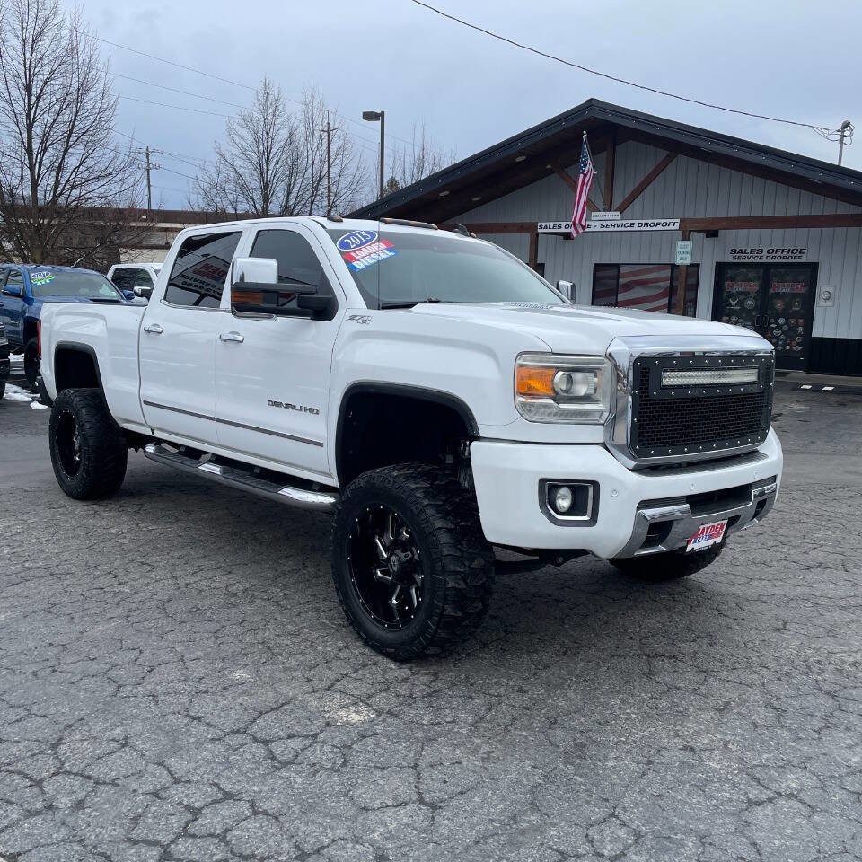 Used 2015 GMC Sierra 2500 Denali w/ Duramax Plus Package image 7