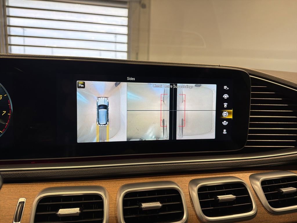 Used 2022 Mercedes-Benz GLE 450 4MATIC w/ AMG Line Exterior image 25