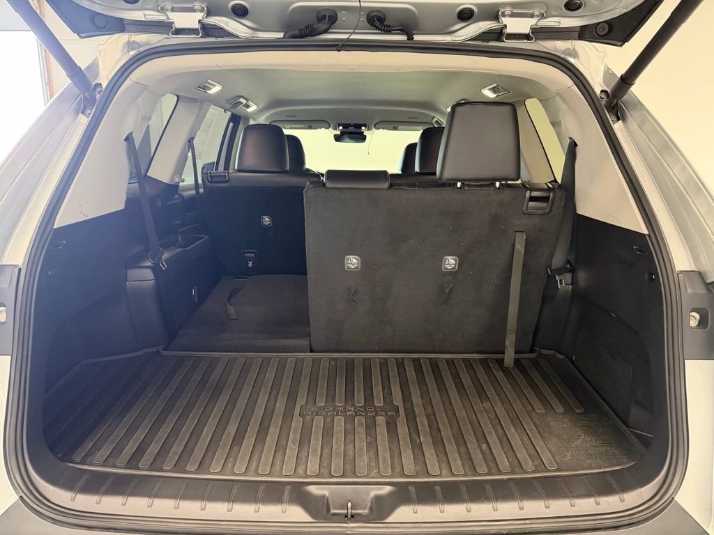 Used 2024 Toyota Grand Highlander AWD image 27