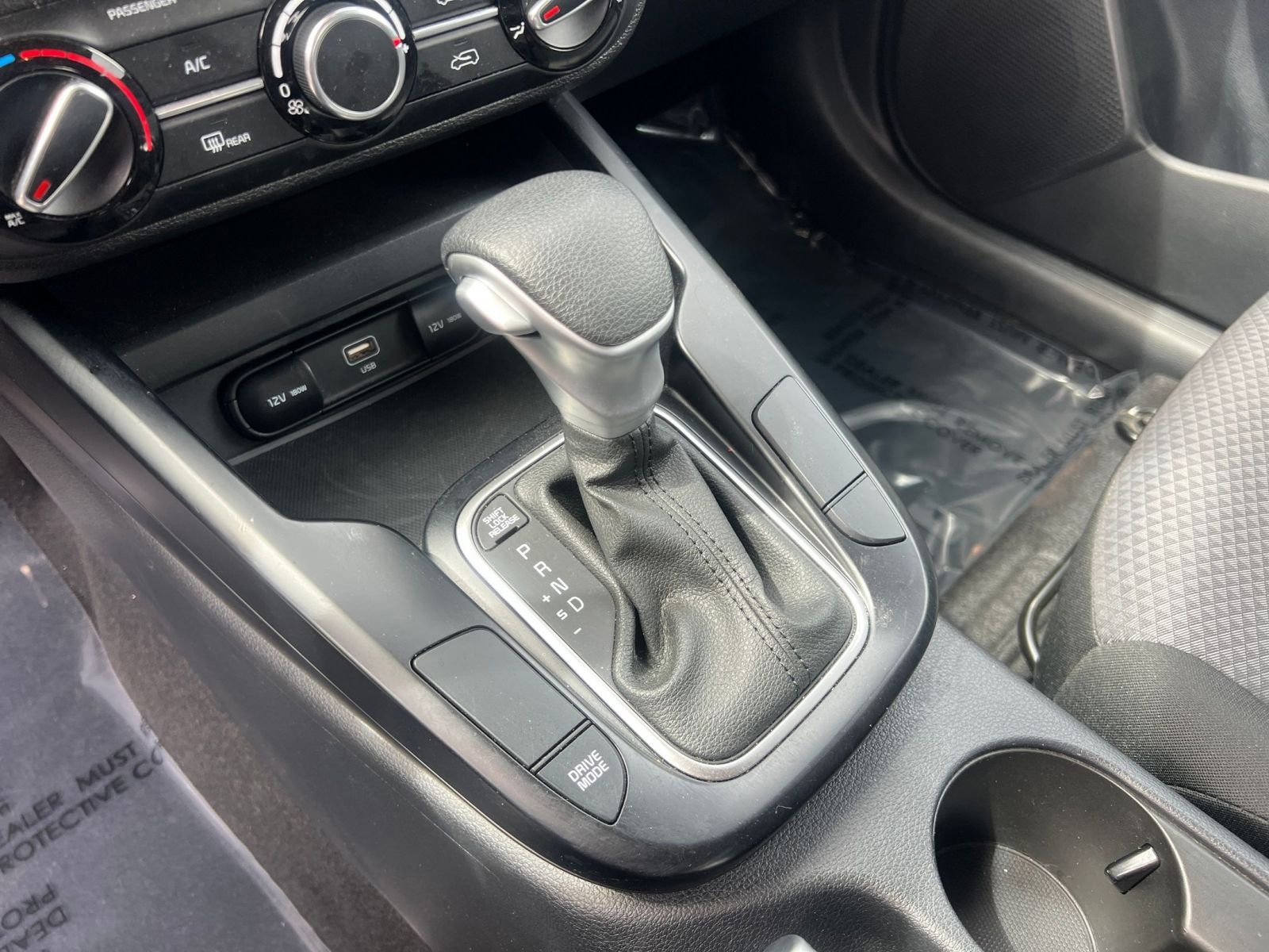 Used 2025 Kia Soul LX w/ LX Technology Package image 41