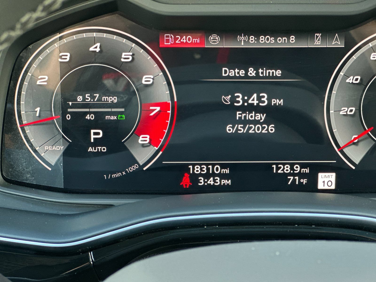 Used 2024 Audi SQ7 Prestige AWD/4WD image 31
