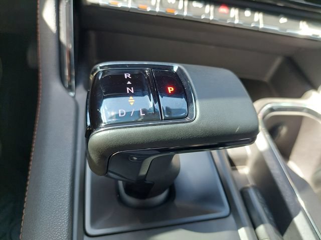 Used 2024 GMC Sierra 1500 AT4 w/ Technology Package AWD/4WD image 40