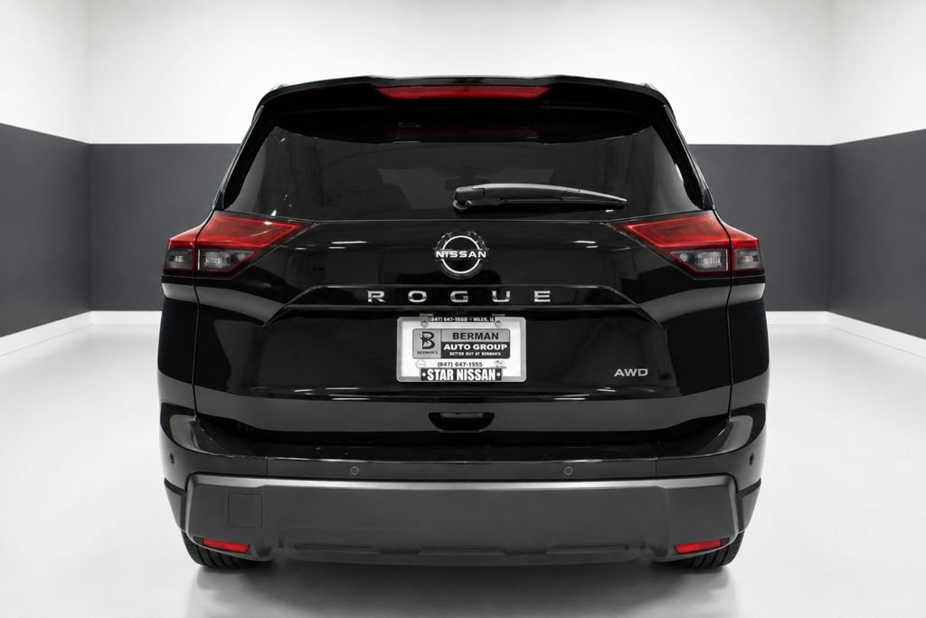 Certified 2026 Nissan Rogue Dark Armor AWD/4WD image 9