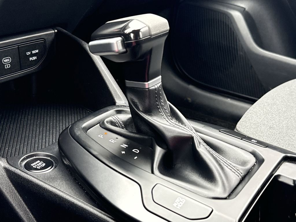 Used 2025 Kia K4 LXS image 21