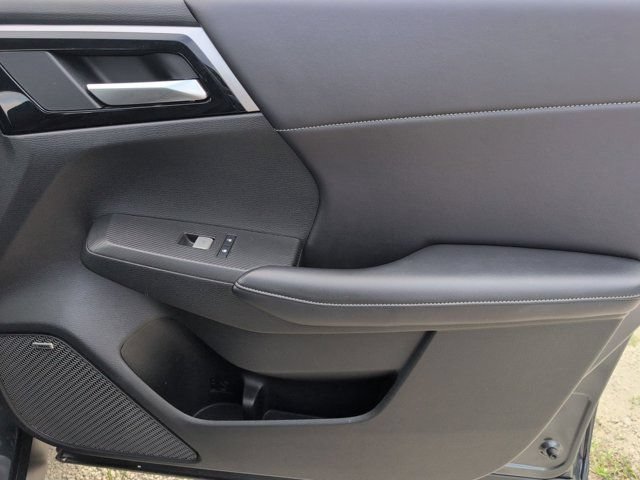 Used 2025 Mitsubishi Outlander SE FWD image 34