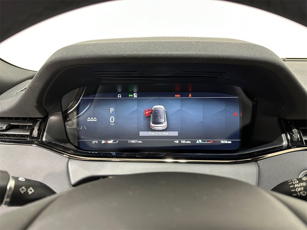 Used 2025 Land Rover Range Rover Evoque Dynamic SE image 19