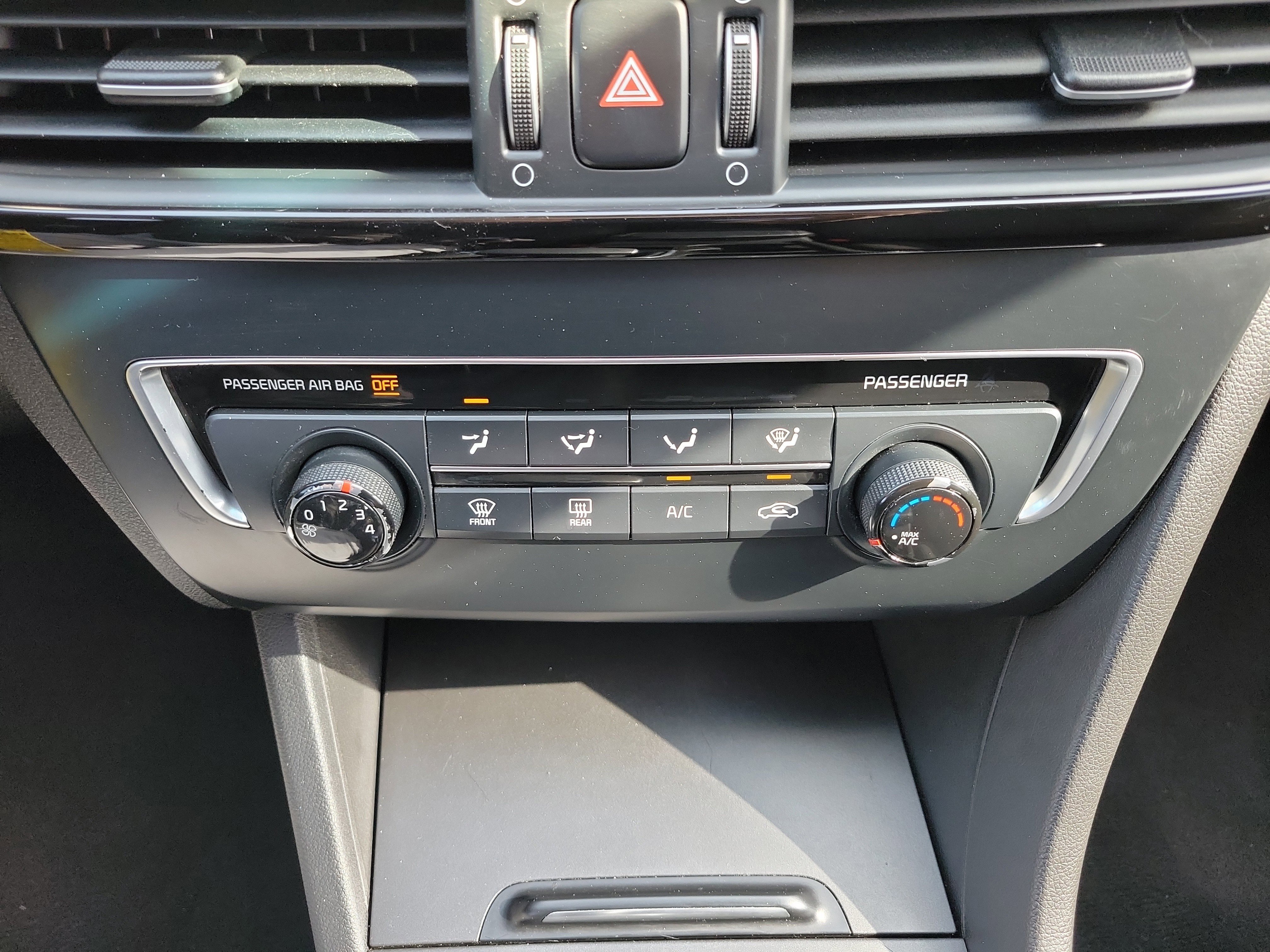 Used 2017 Kia Optima LX w/ Option Group 014 image 31