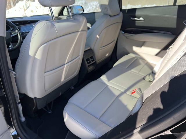 Used 2022 Cadillac XT4 Luxury w/ Cold Weather Package image 14