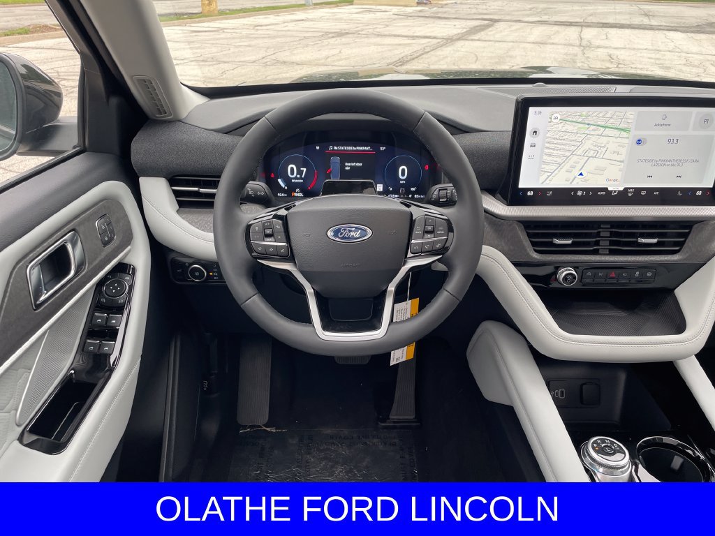New 2026 Ford Explorer Platinum w/ LUX Leather Package AWD/4WD image 13