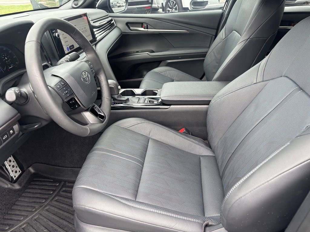 Used 2025 Toyota Camry XSE w/ Premium Plus Package FWD image 10
