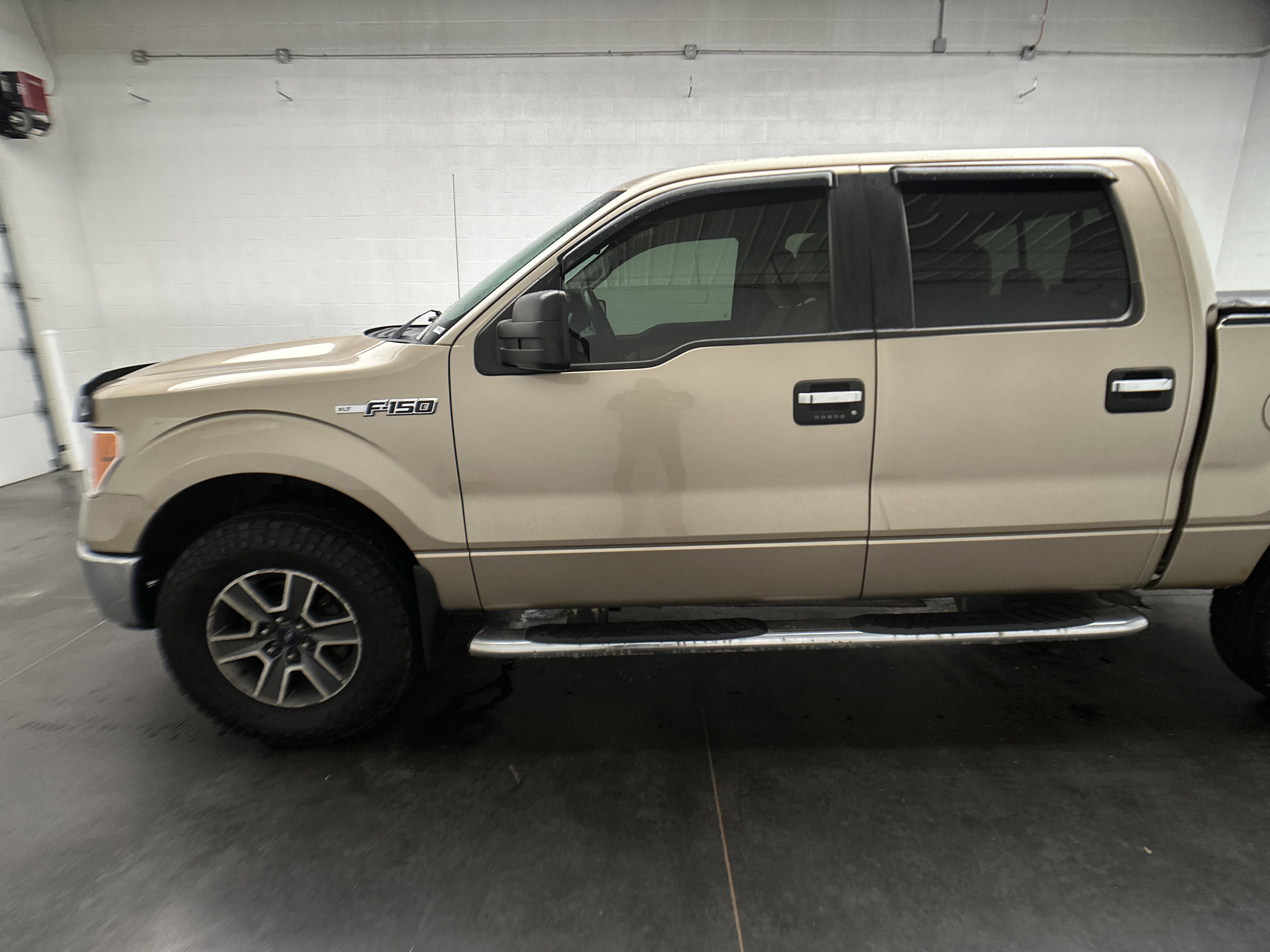 Used 2013 Ford F150 XLT w/ Luxury Equipment Group AWD/4WD image 5