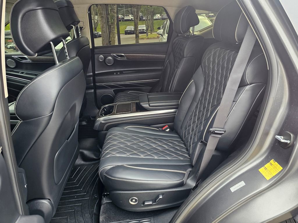 Certified 2022 Genesis GV80 3.5T Prestige Signature AWD/4WD image 23