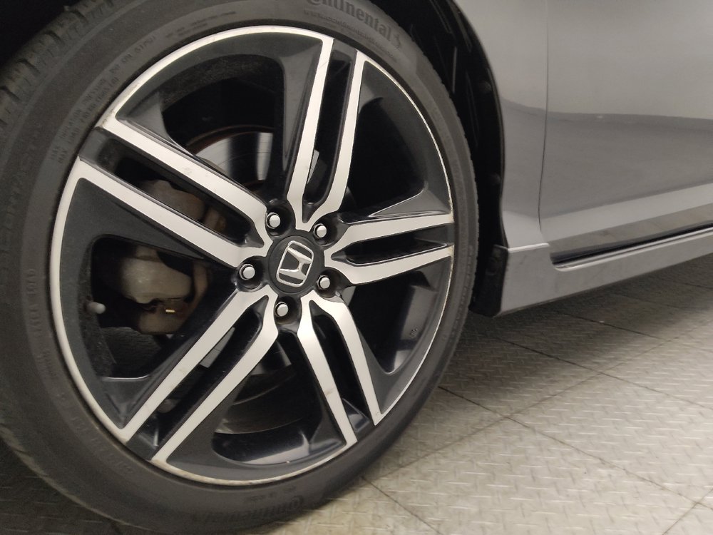 Used 2017 Honda Accord Sport image 31