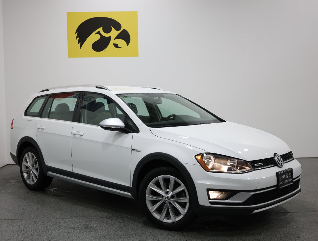 Used 2017 Volkswagen Golf Alltrack S AWD/4WD image 2