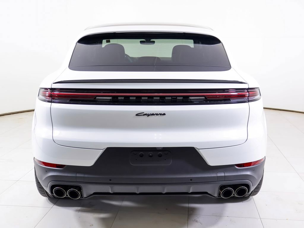 Certified 2025 Porsche Cayenne E-Hybrid Coupe AWD/4WD image 34