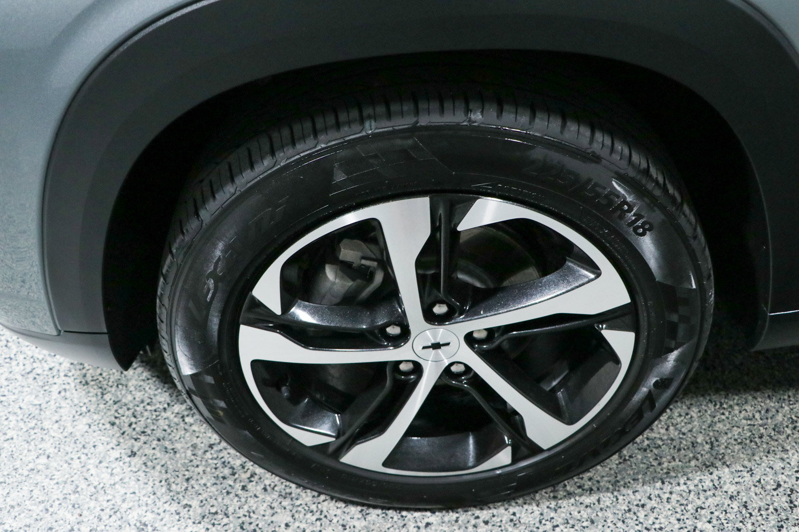 Used 2024 Chevrolet Trax RS w/ Sunroof Package FWD image 11