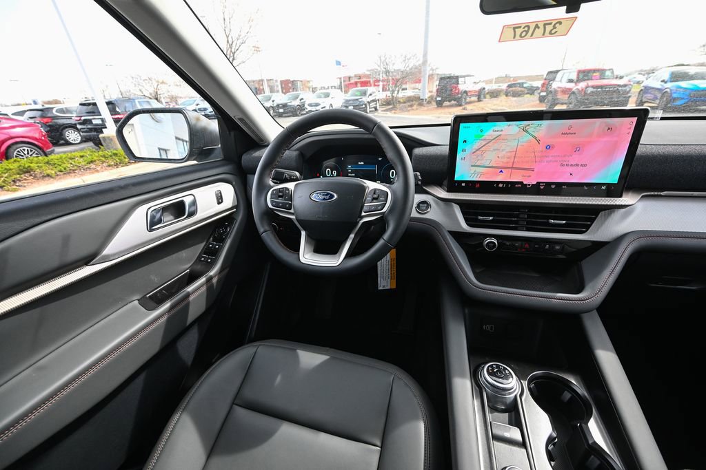New 2026 Ford Explorer Active w/ Active Comfort Package image 30