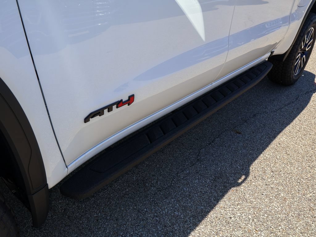 New 2026 GMC Sierra 1500 AT4 w/ AT4 Premium Package AWD/4WD image 8