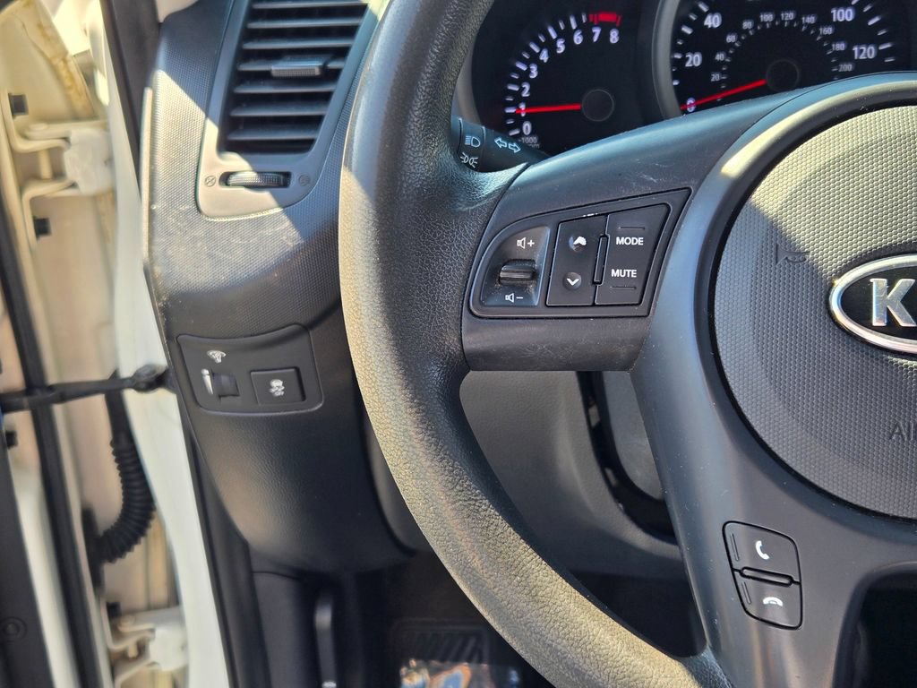 Used 2012 Kia Soul FWD image 34
