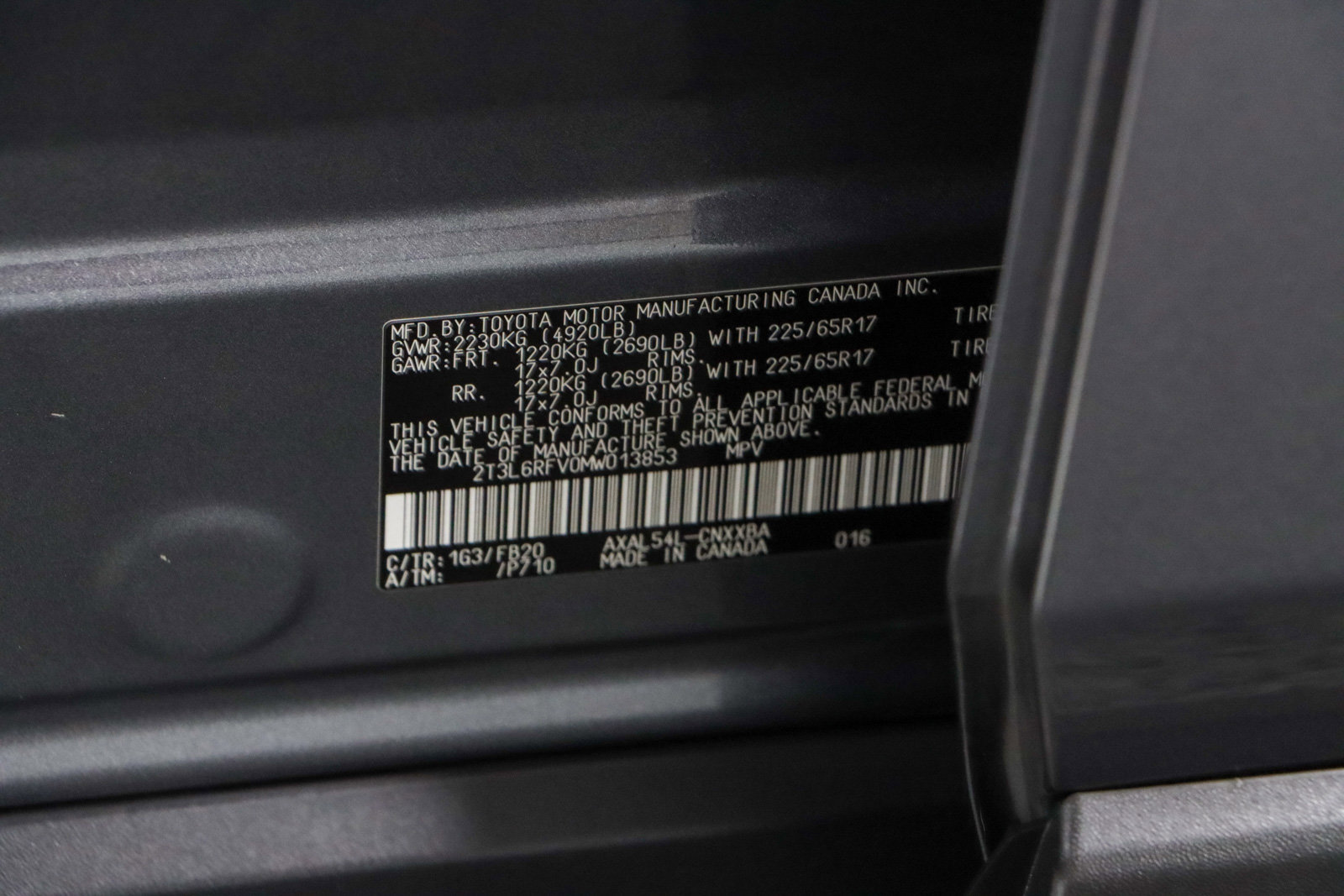 Used 2021 Toyota RAV4 LE image 31