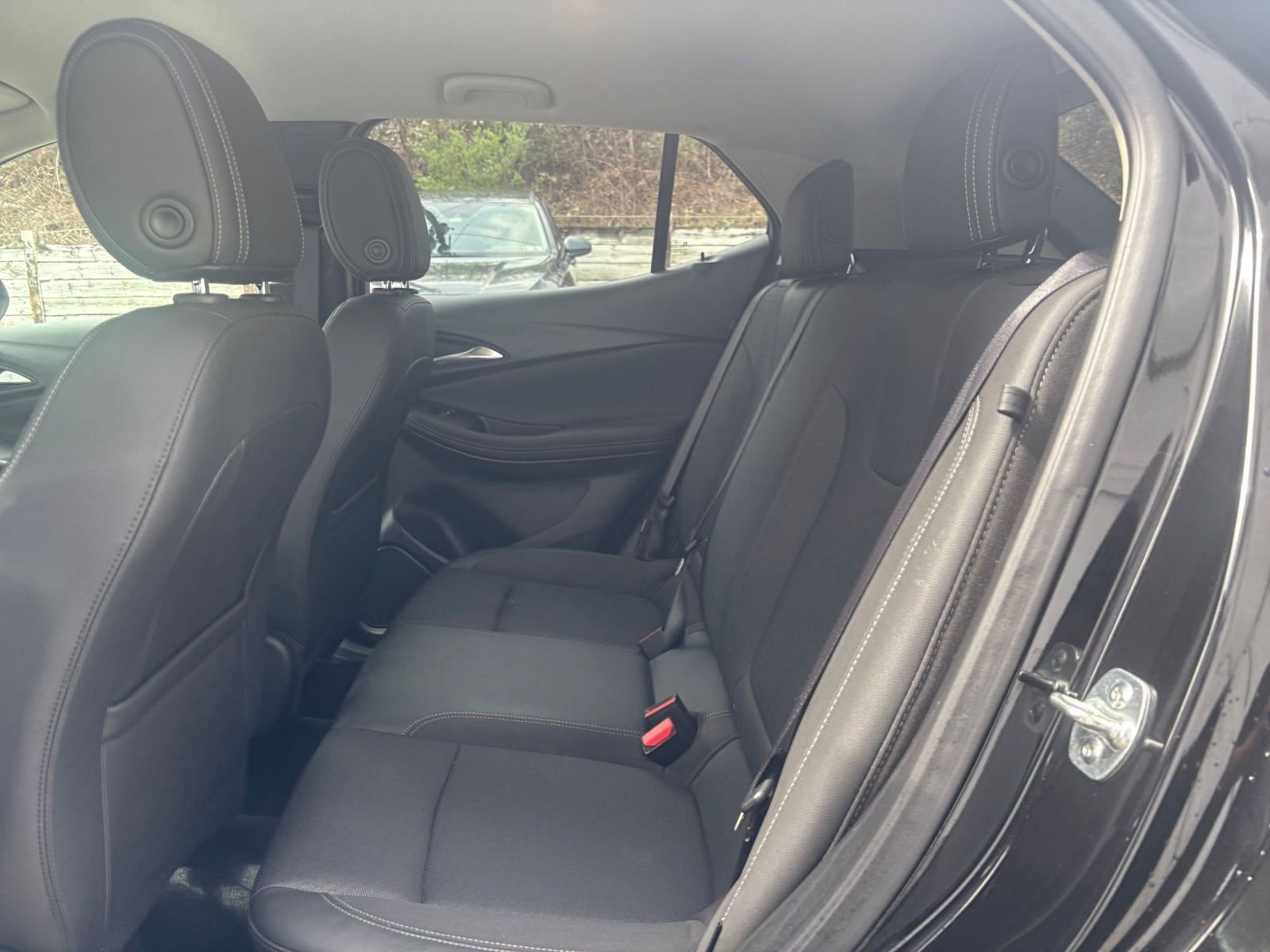 Used 2025 Buick Encore GX Preferred image 37