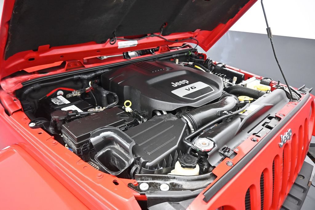 Used 2016 Jeep Wrangler Unlimited Rubicon AWD/4WD image 41
