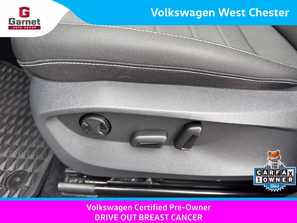 Used 2023 Volkswagen Taos SE w/ Panoramic Sunroof Package AWD/4WD image 15