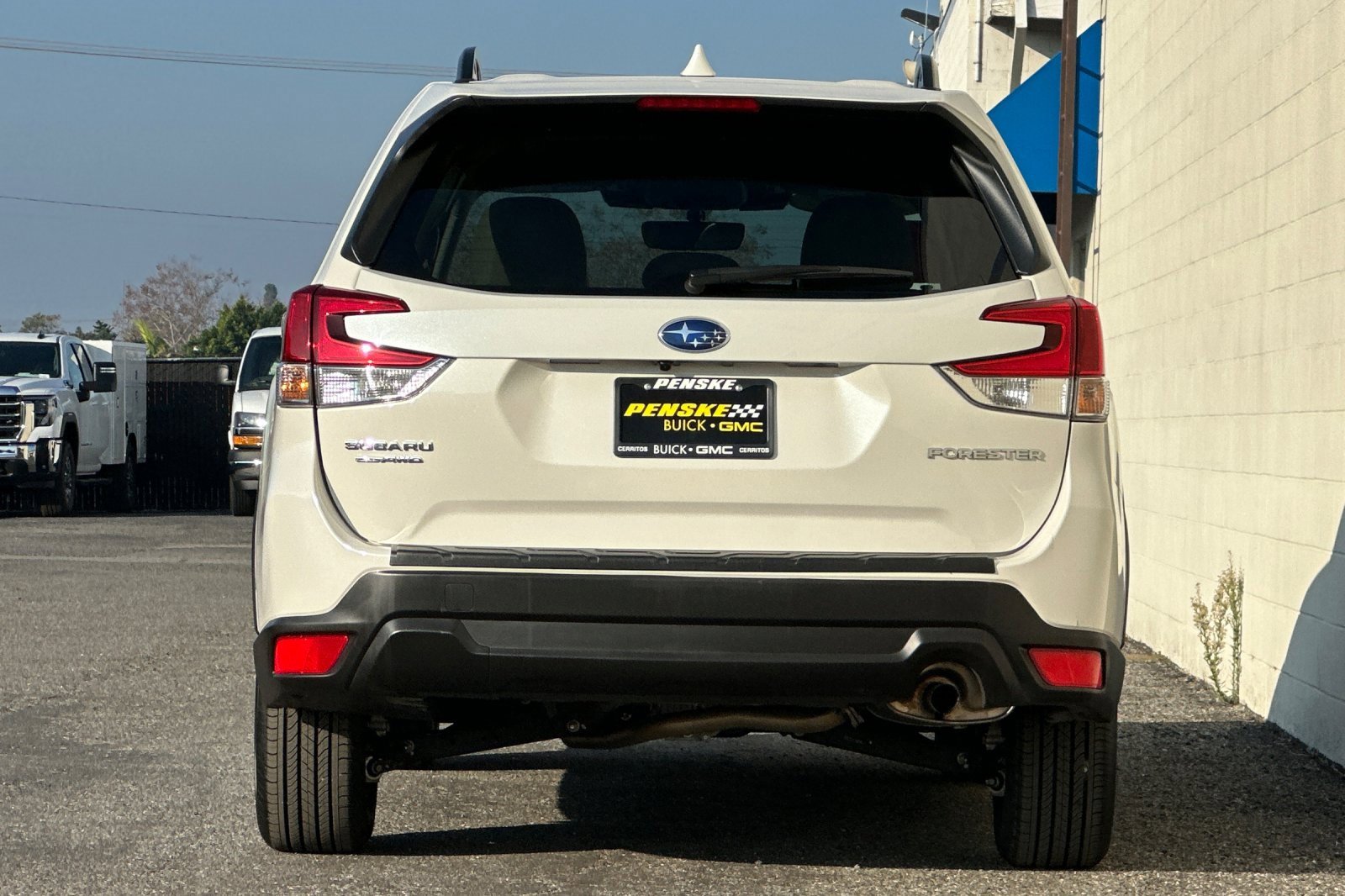 Used 2022 Subaru Forester Premium image 5