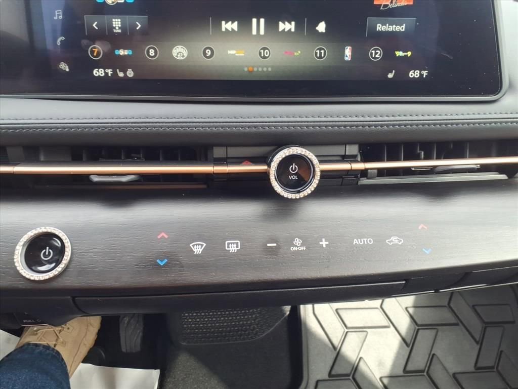 Used 2025 Nissan Ariya FWD image 20