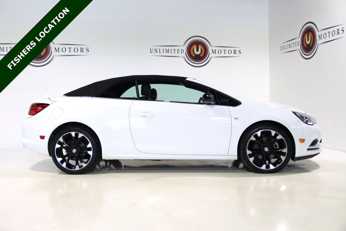 Used 2018 Buick Cascada Sport Touring w/ Dark Effects Package FWD image 5