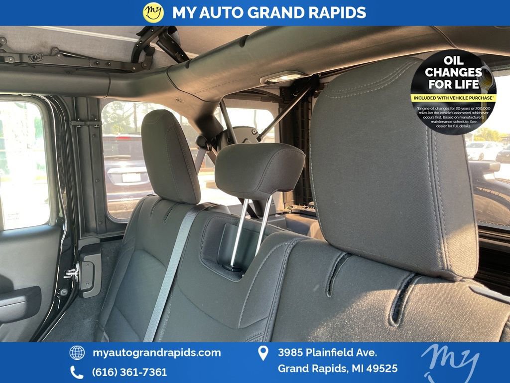 Used 2022 Jeep Wrangler Unlimited Sport image 12