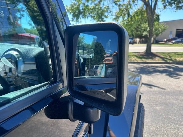 Used 2013 Jeep Wrangler Sahara w/ Connectivity Group AWD/4WD image 11