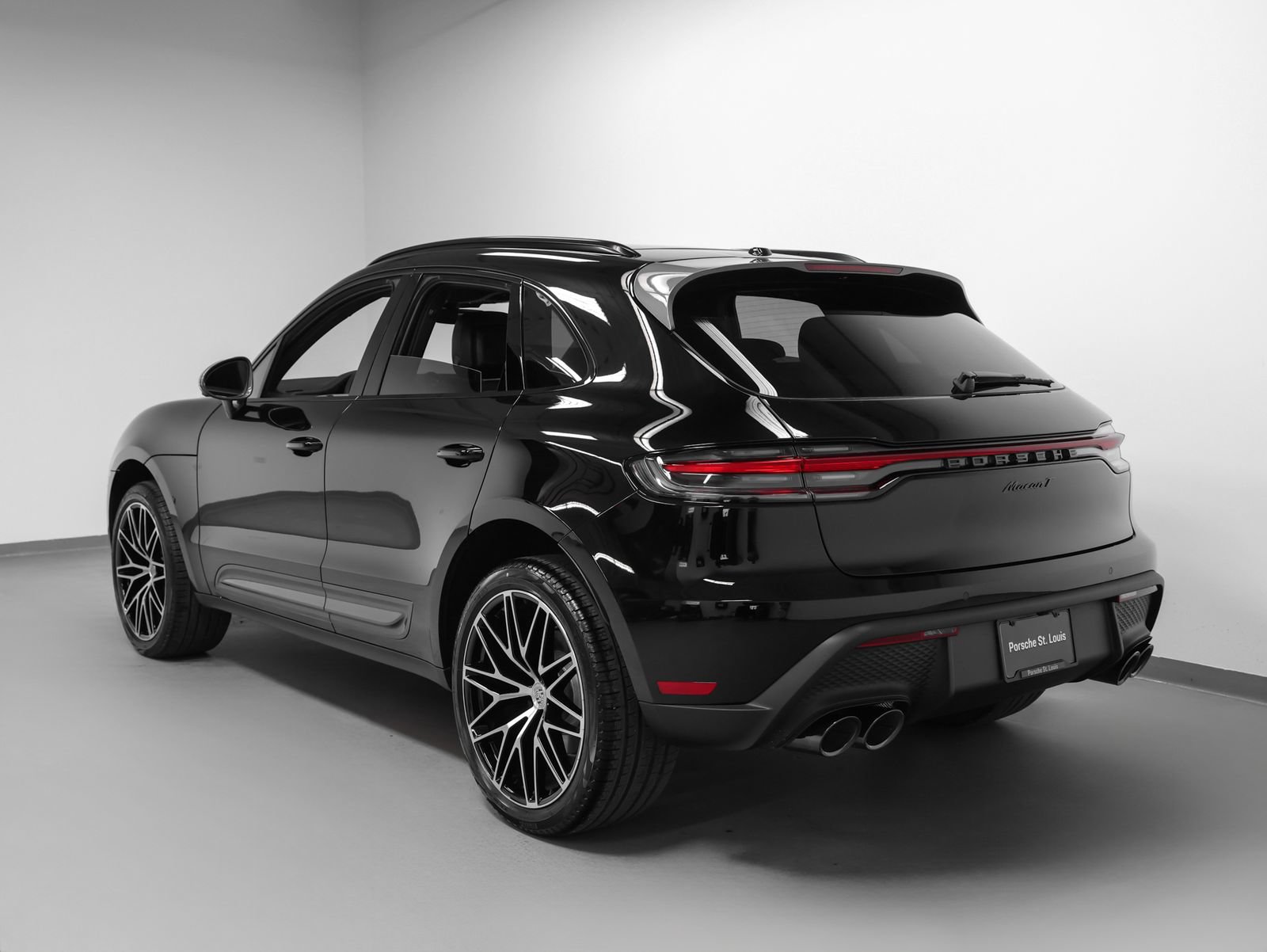 New 2026 Porsche Macan Turbo AWD/4WD image 3