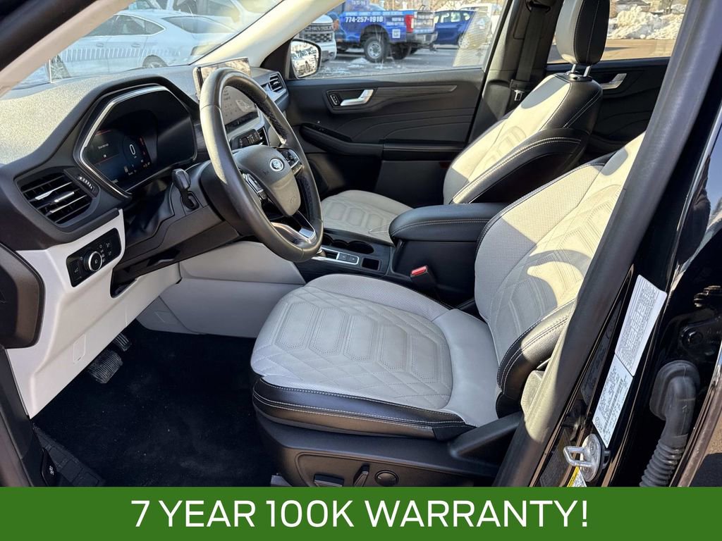 Used 2023 Ford Escape Platinum w/ Premium Technology Package image 17