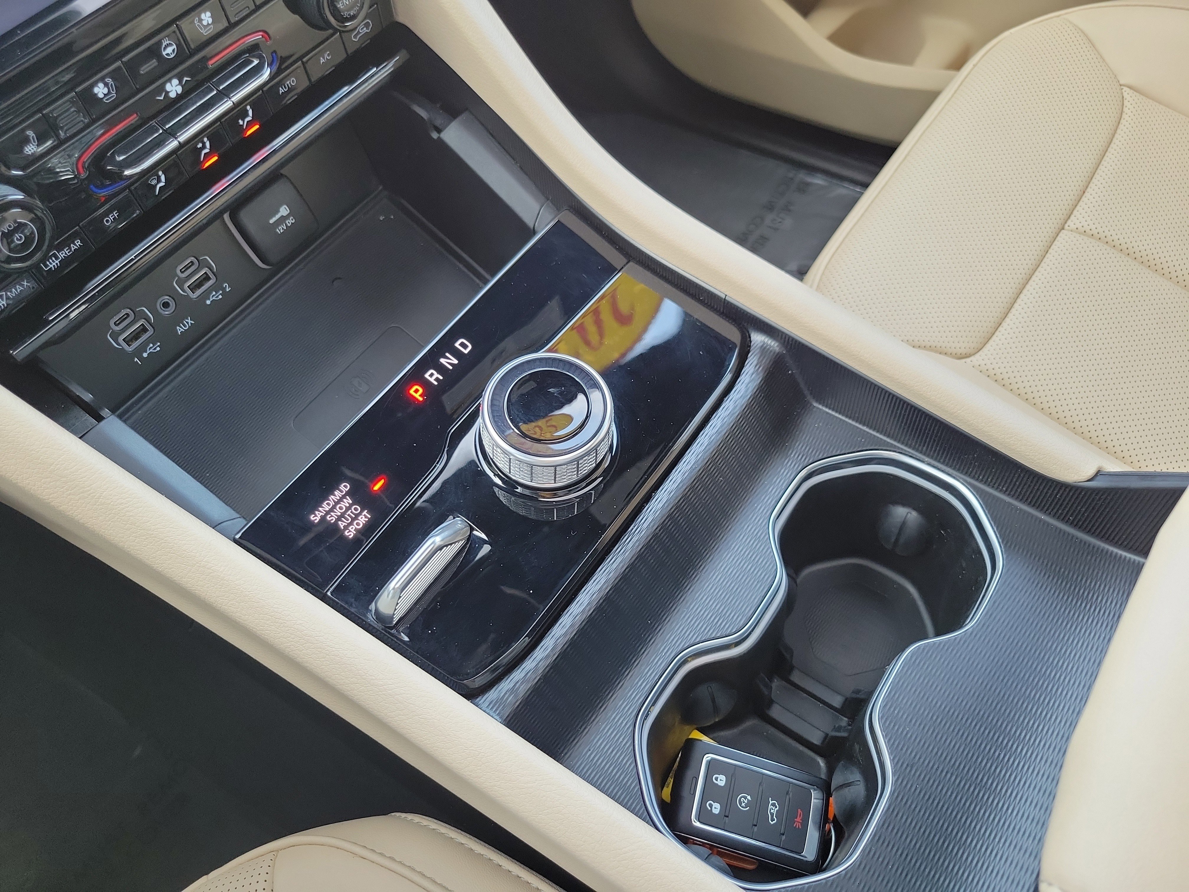 Used 2025 Jeep Grand Cherokee Limited w/ Luxury Tech Group II image 15