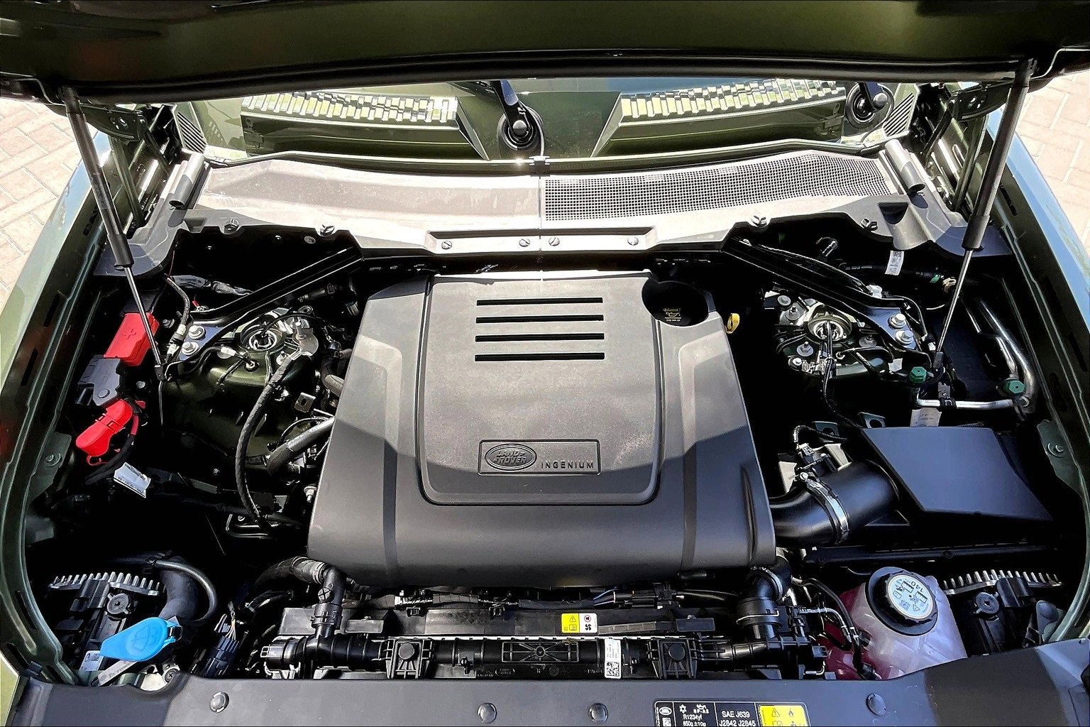 New 2026 Land Rover Defender 110 S image 11