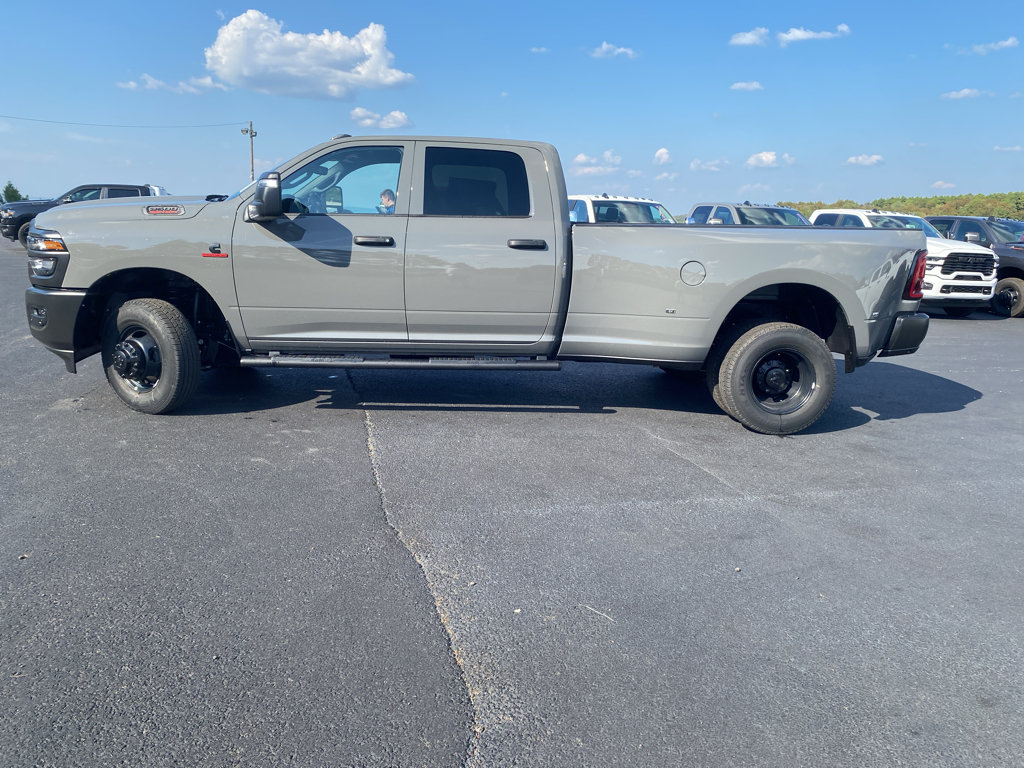 New 2027 RAM 3500 Tradesman AWD/4WD image 8