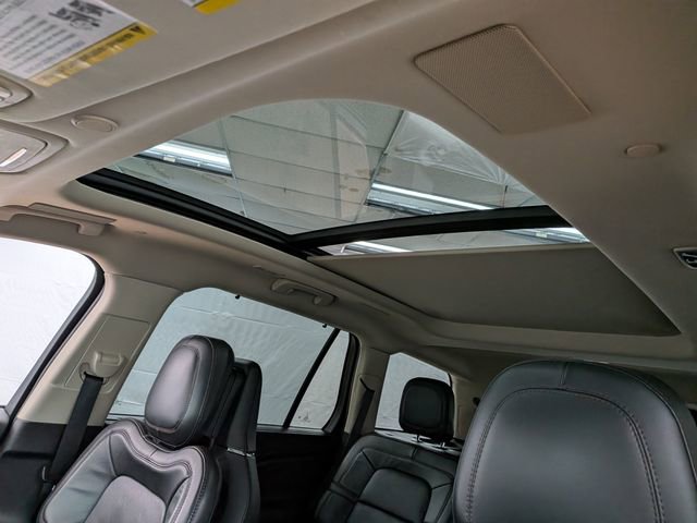 Used 2021 Lincoln Aviator Reserve w/ Equipment Group 202A image 16