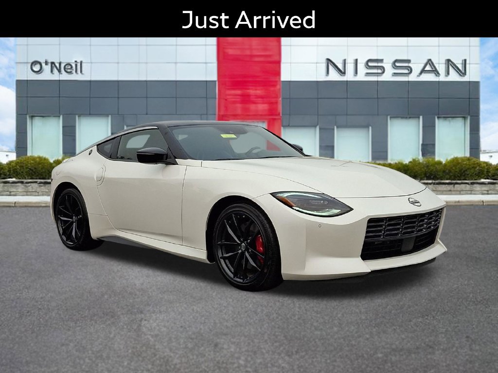 Certified 2025 Nissan Z Performance w/ Floor Mat Package