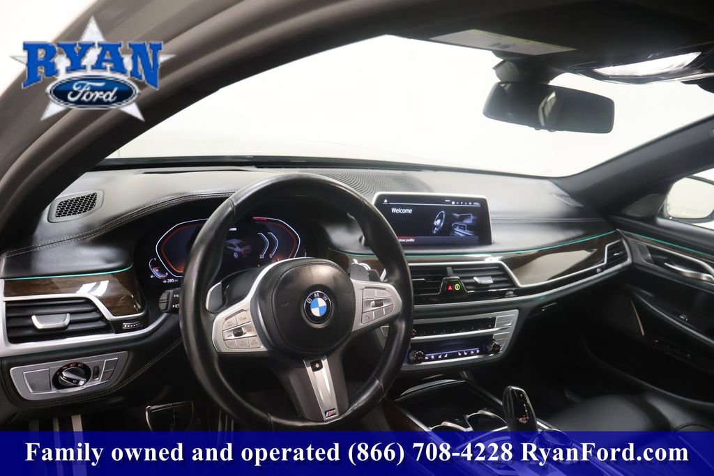 Used 2022 BMW 750i xDrive w/ Executive Package image 19
