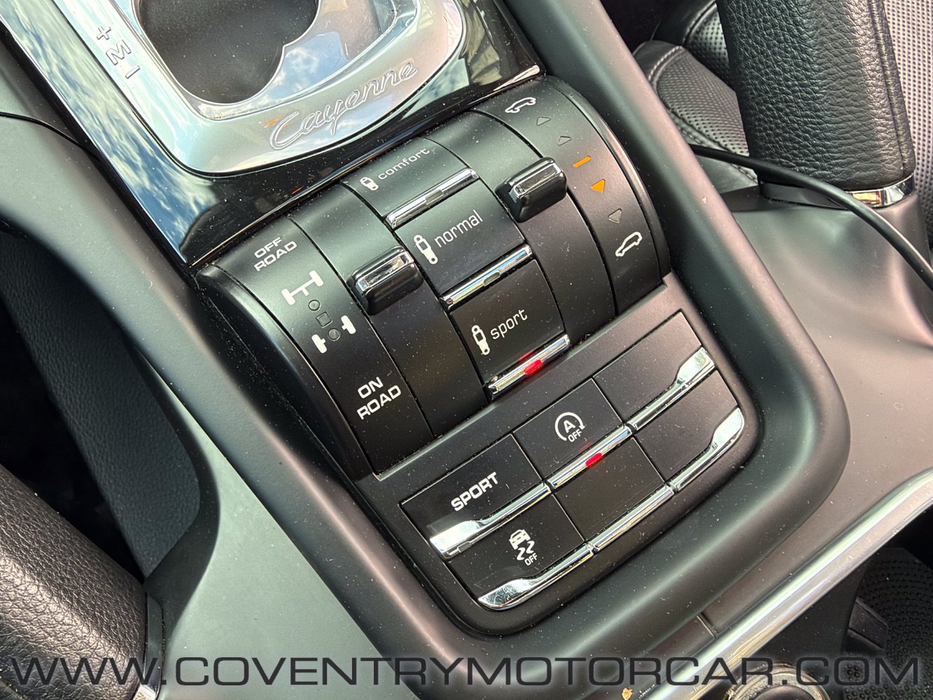 Used 2014 Porsche Cayenne S AWD/4WD image 26