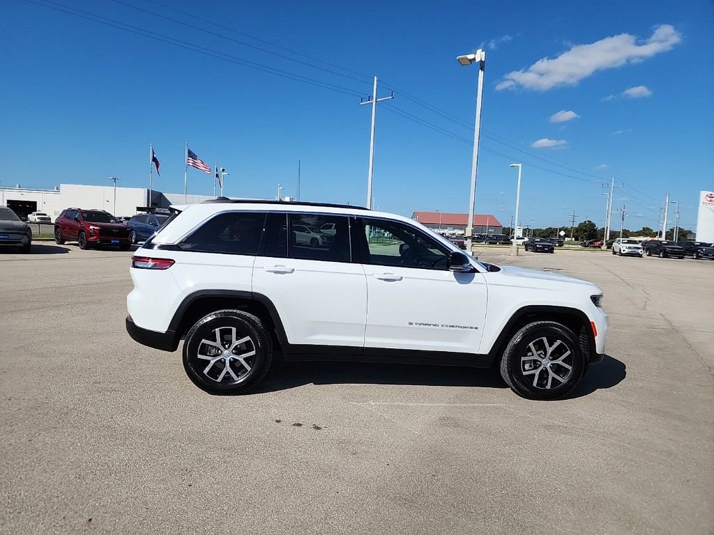 Used 2024 Jeep Grand Cherokee Limited image 19