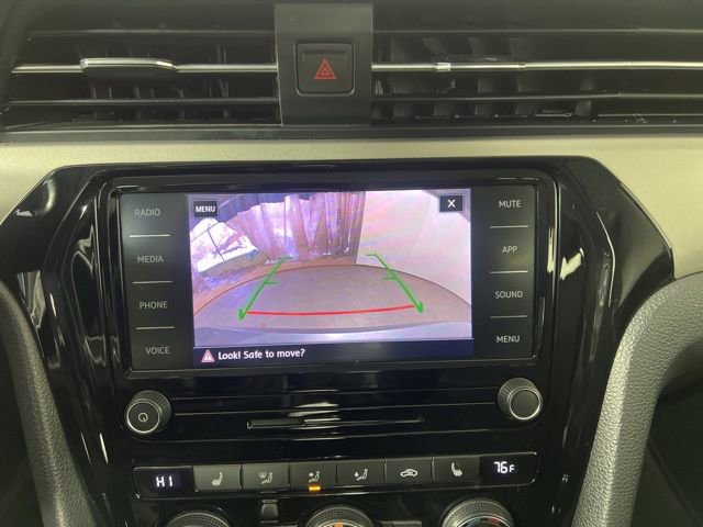 Used 2020 Volkswagen Passat 2.0T SE image 24