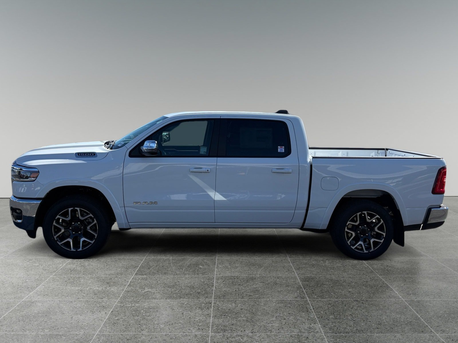 New 2027 RAM 1500 Laramie AWD/4WD image 2