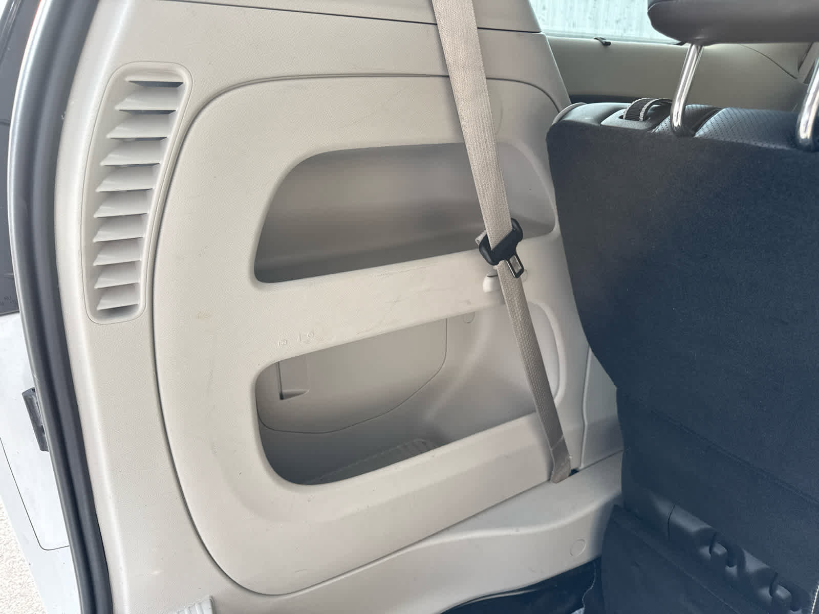 Used 2024 Chrysler Pacifica Limited image 28