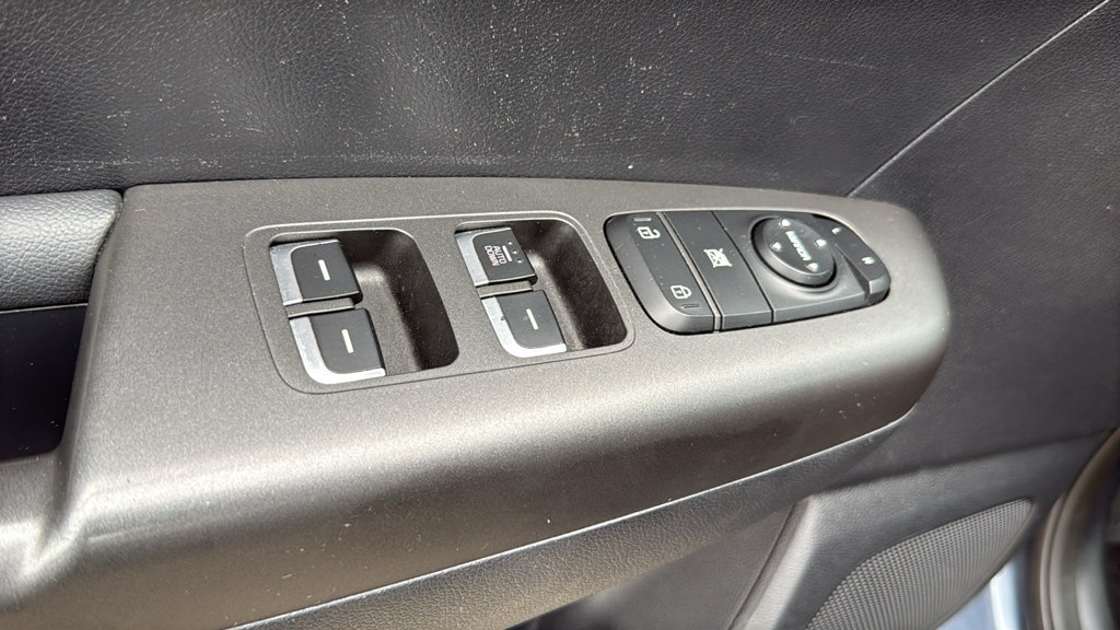 Used 2019 Kia Sportage LX FWD image 19